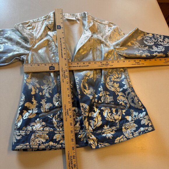 Chicos Novelty Foiled Pattern Jacket Size 4 Small White Blue Ombre Dip Dye - Picture 7 of 11